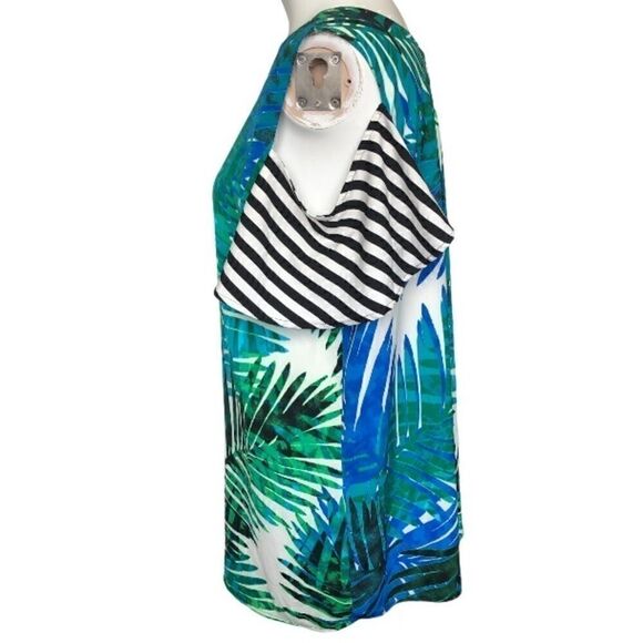 Calvin Klein size large cold shoulder back zip top - Picture 2 of 9